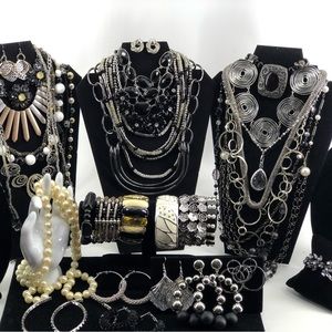 Huge Vintage To Now Jewelry Lot Over 4lbs
